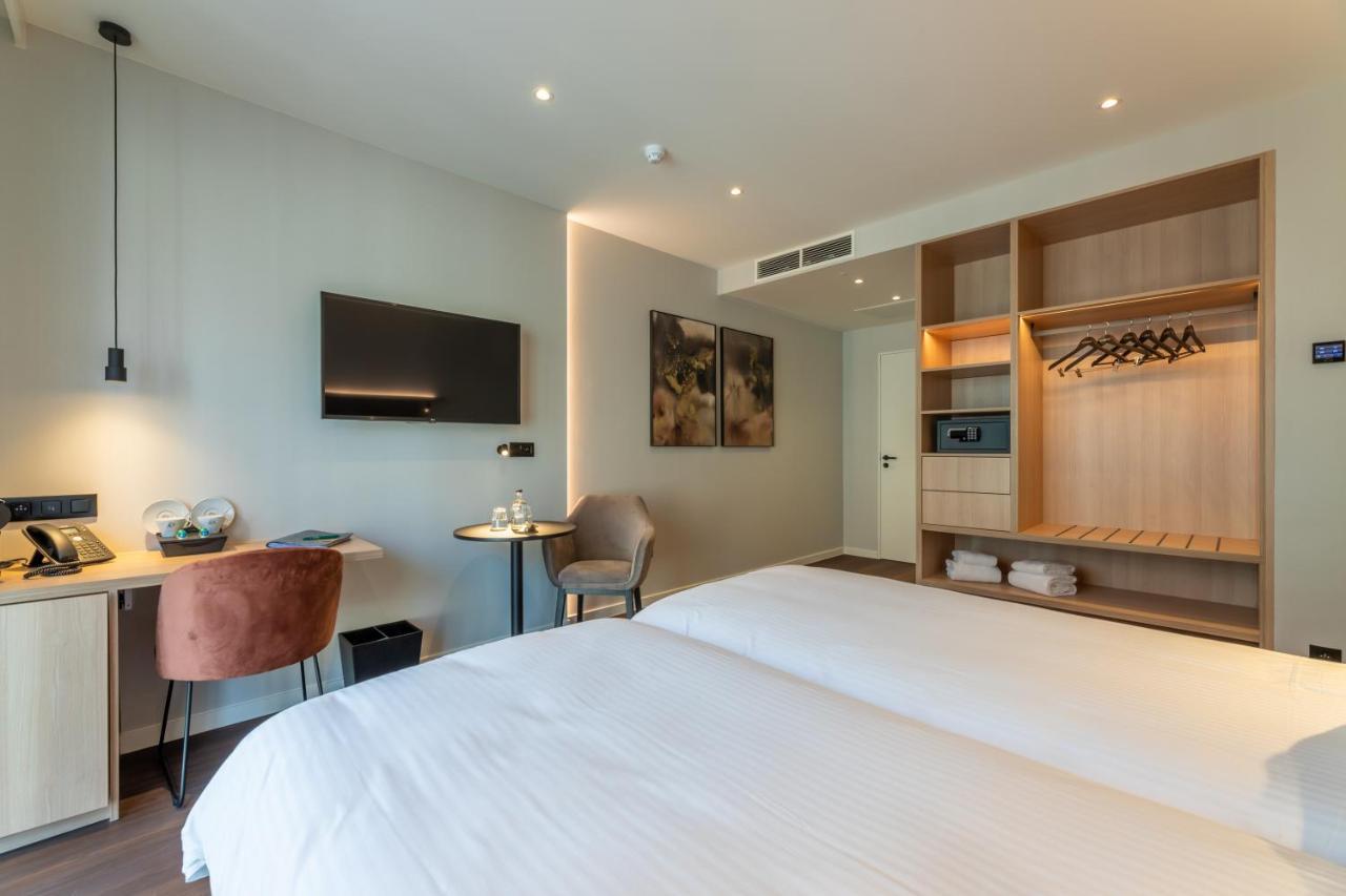 ניופורט The Cornr Hotel מראה חיצוני תמונה