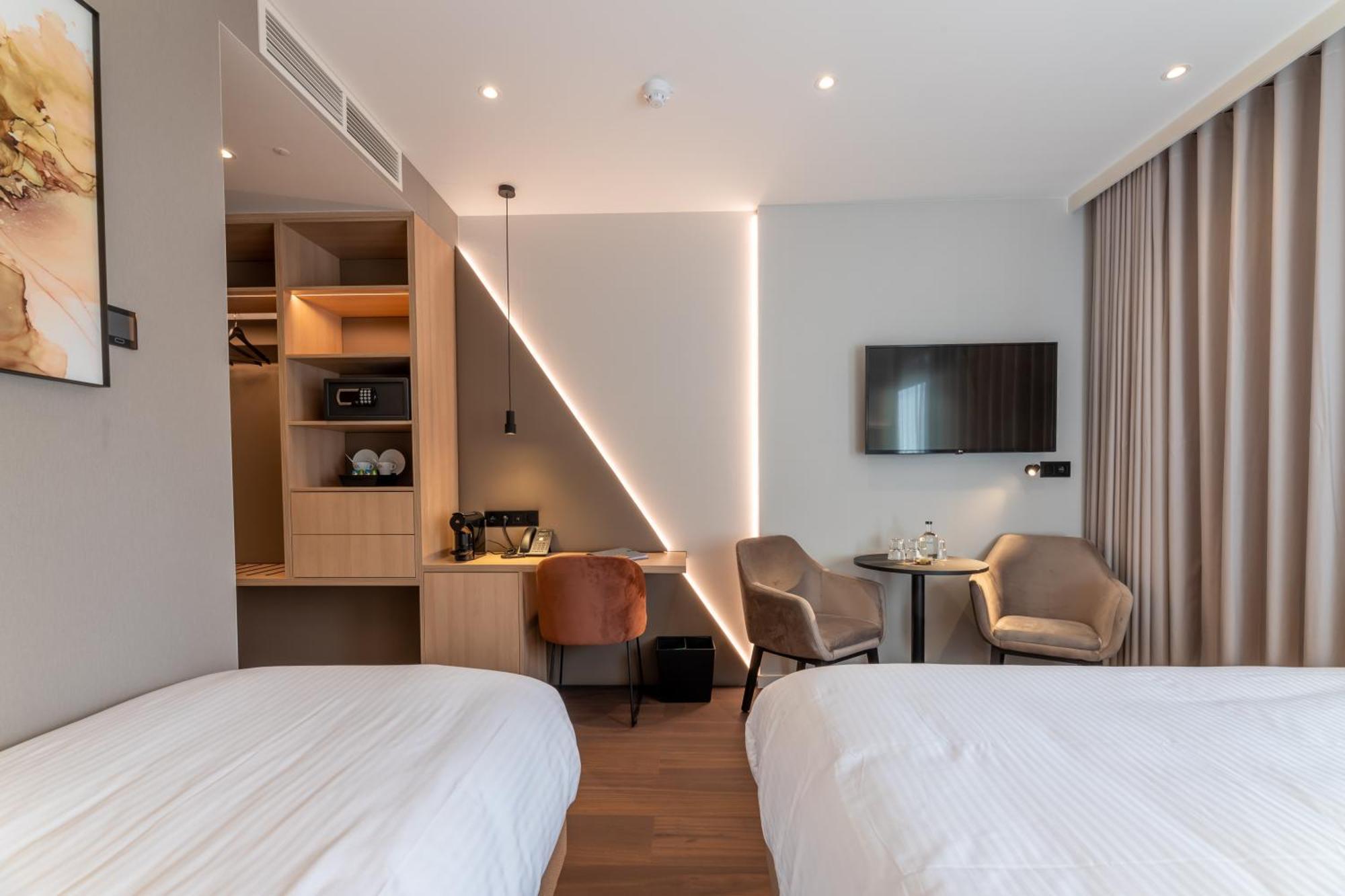 ניופורט The Cornr Hotel מראה חיצוני תמונה